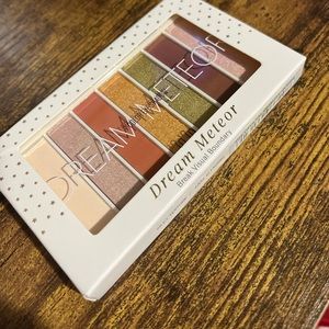 Dream Meteor eyeshadow Palette